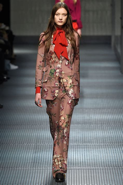 gucci woman suit